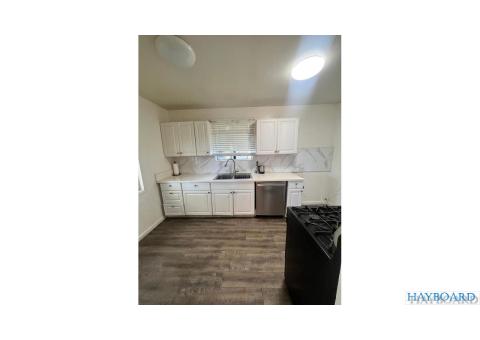 2bed 1bath front house